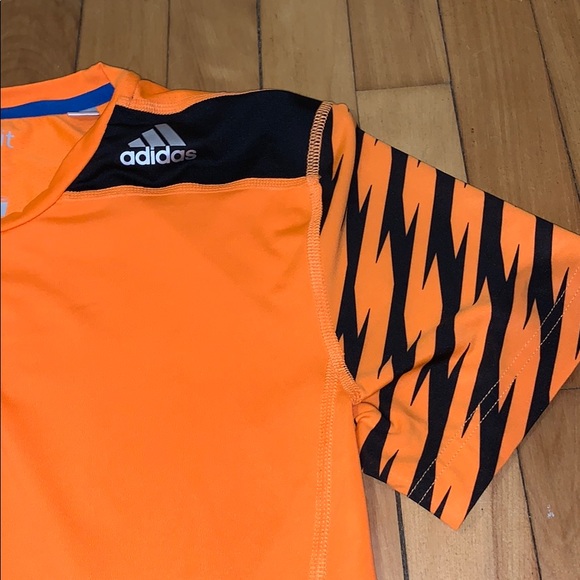 Adidas Men’s TechFit Tshirt - Picture 3 of 3